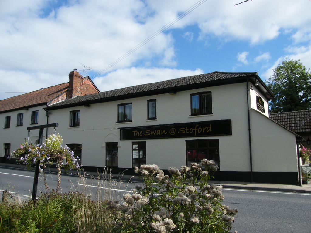 The Swan At Stoford Hotel Stapleford  Bagian luar foto