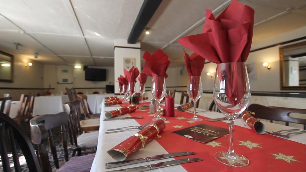 The Swan At Stoford Hotel Stapleford  Bagian luar foto