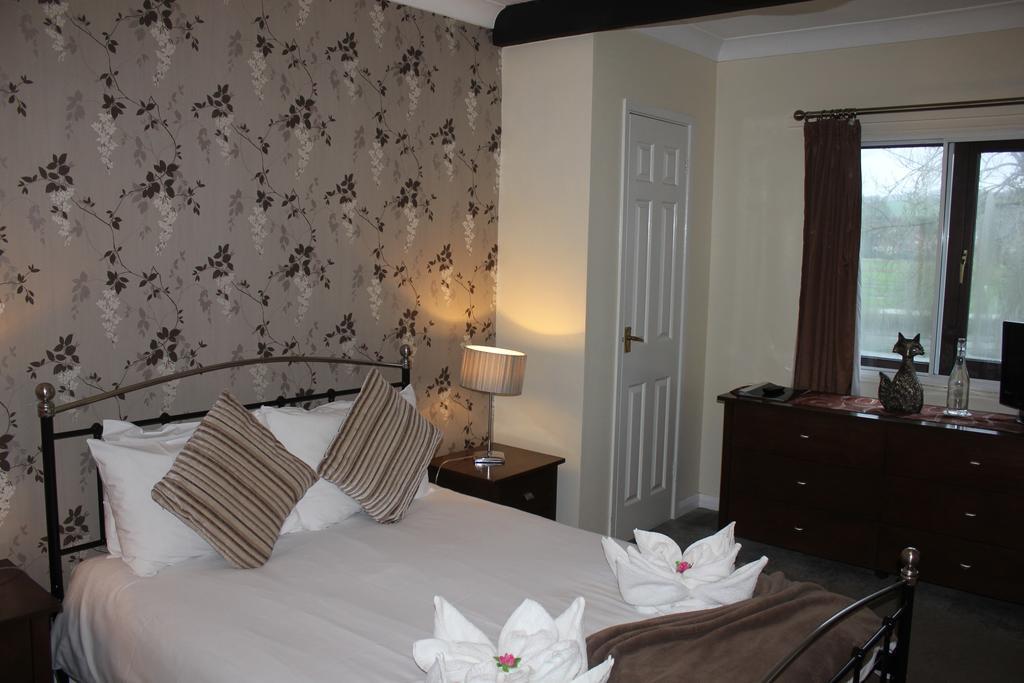 The Swan At Stoford Hotel Stapleford  Bagian luar foto