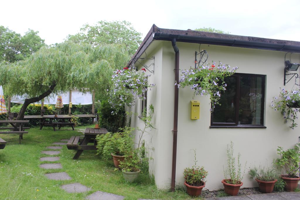 The Swan At Stoford Hotel Stapleford  Bagian luar foto