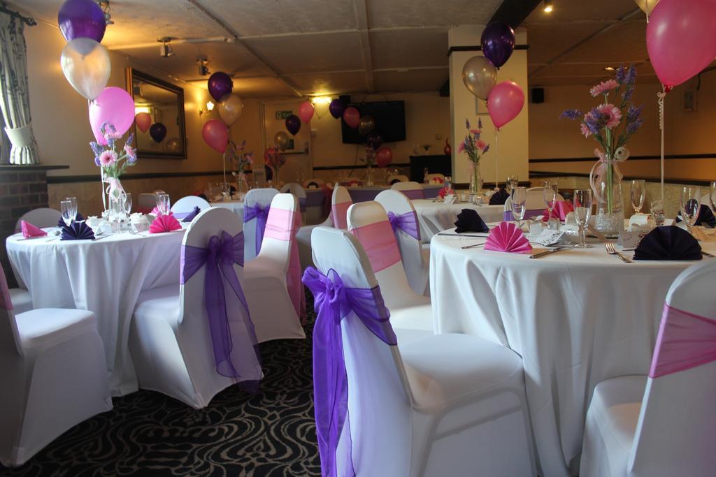 The Swan At Stoford Hotel Stapleford  Bagian luar foto