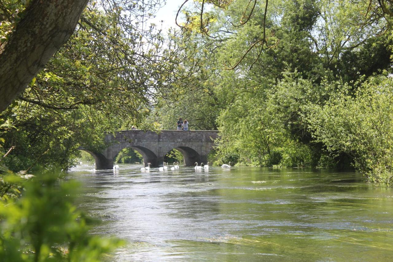 The Swan At Stoford Hotel Stapleford  Bagian luar foto
